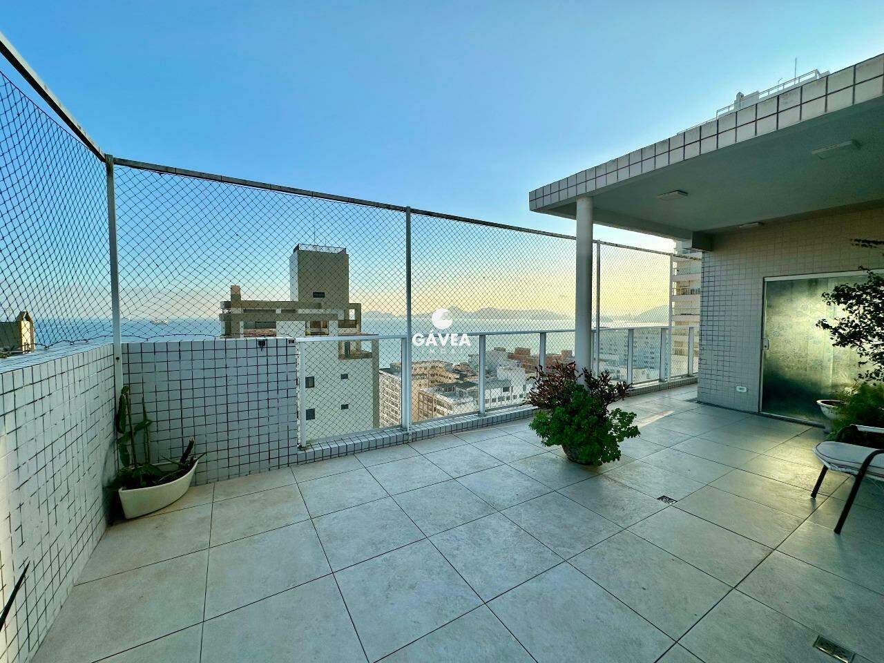 Apartamento à venda no Embaré: 