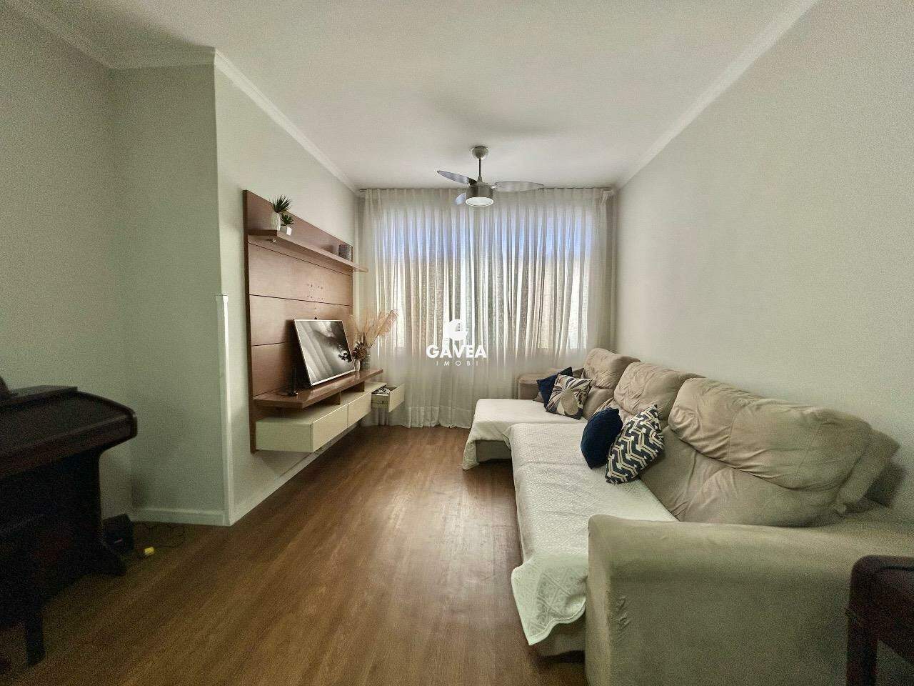 Apartamento à venda no Campo Grande: sala ampla para 2 ambientes