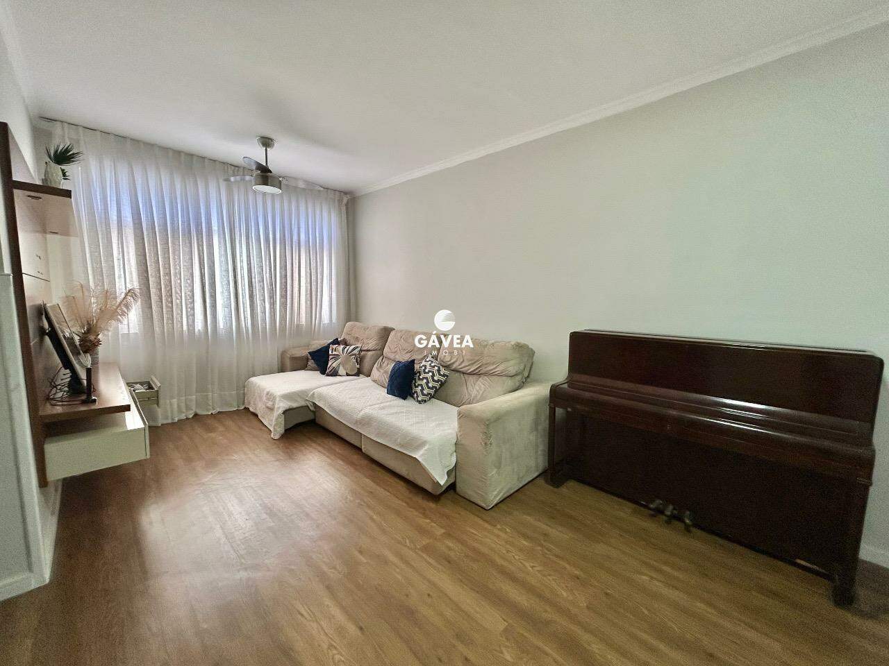 Apartamento à venda no Campo Grande: sala ampla para 2 ambientes