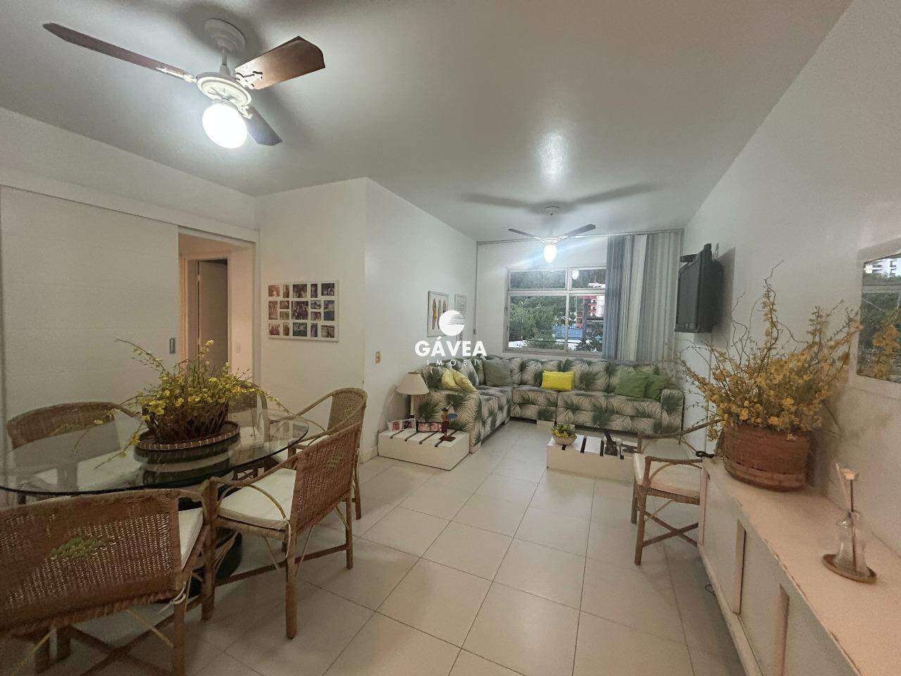 Apartamento à venda no Enseada: 