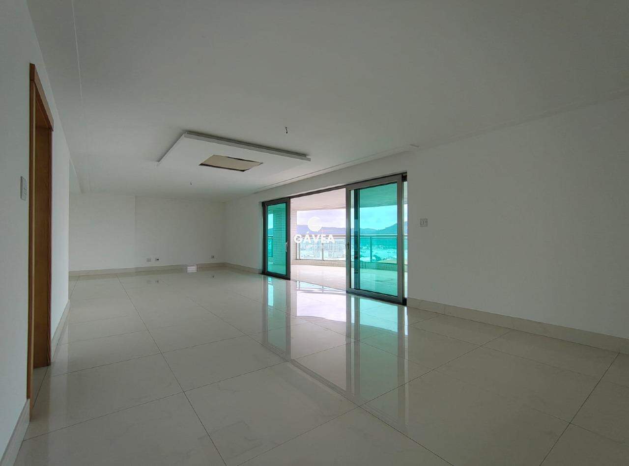 Apartamento à venda no Ponta da Praia: 