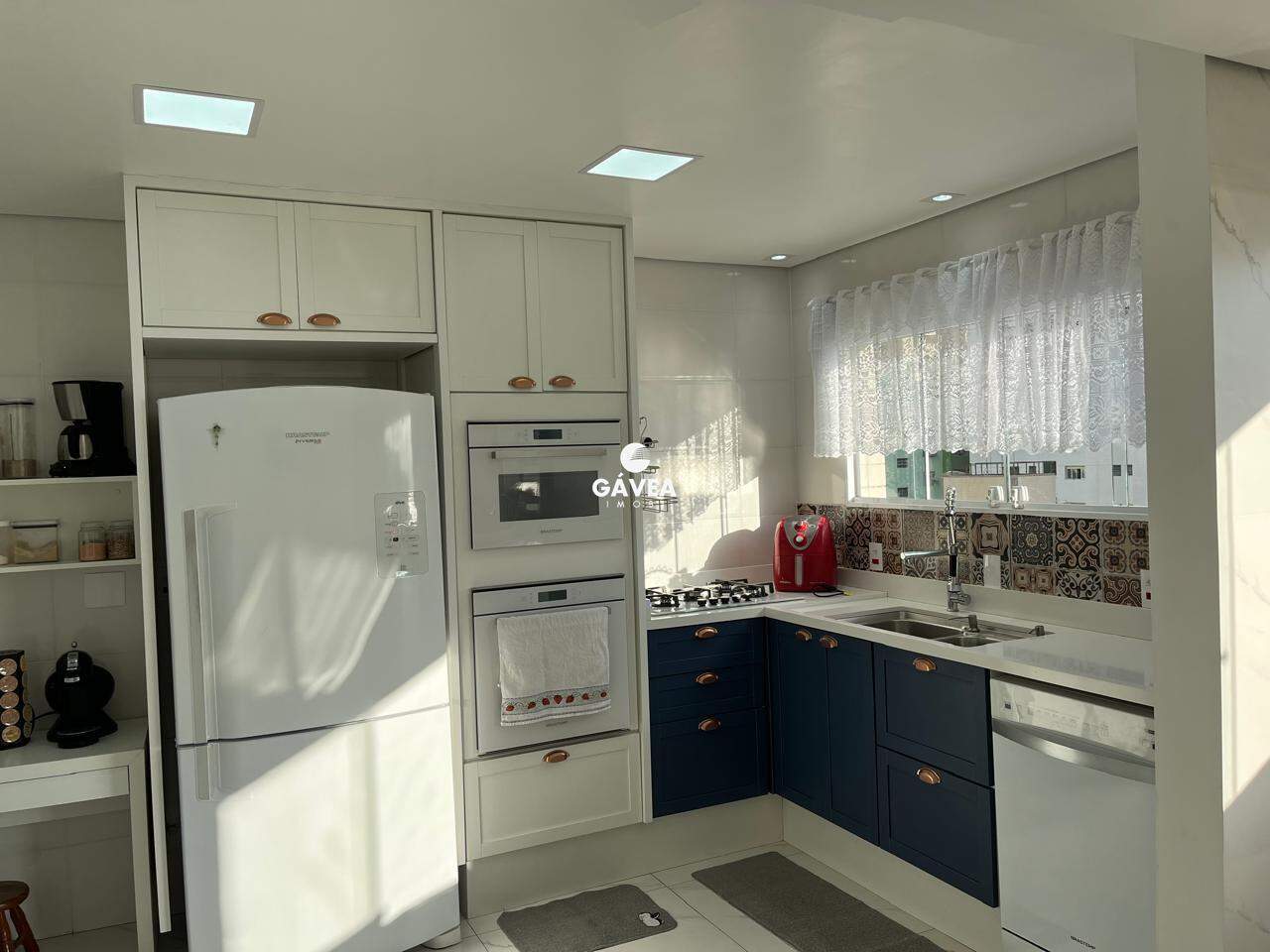 Cobertura à venda no Aparecida: 