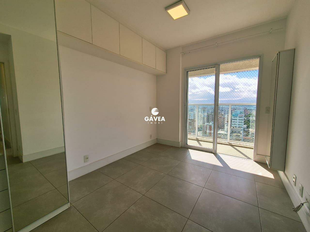 Apartamento à venda no Ponta da Praia: 