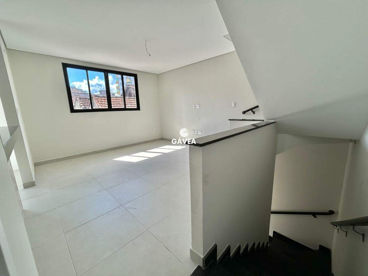 Casa à venda no Campo Grande: acesso a sala 