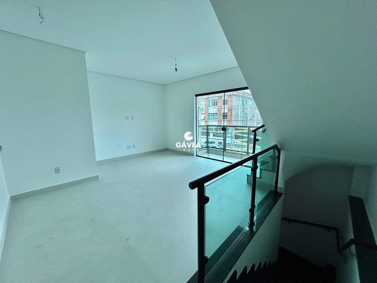 Casa à venda no Campo Grande: sala para 2 ambientes com varanda