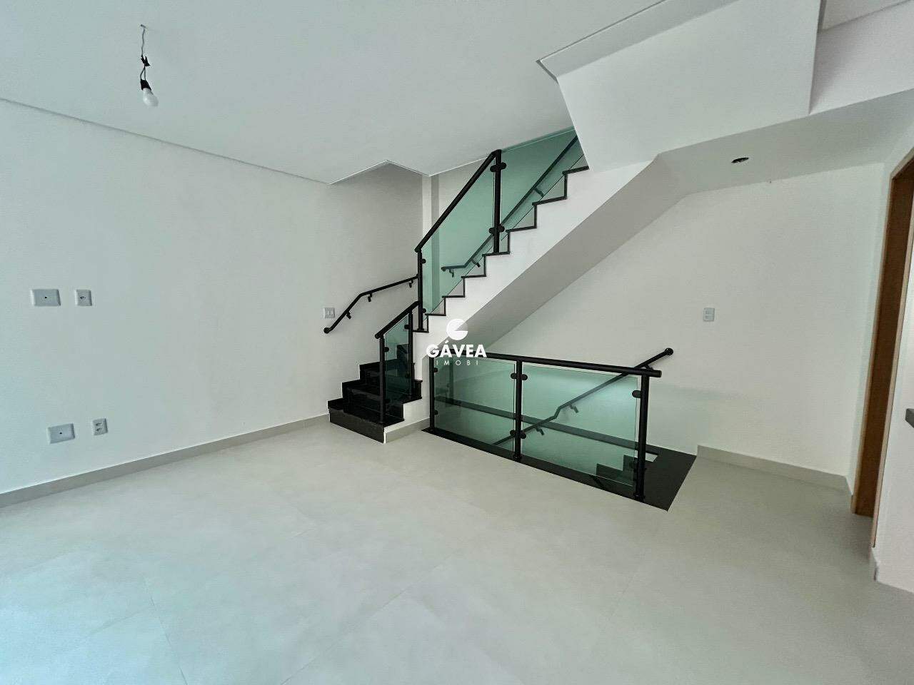 Casa à venda no Campo Grande: sala para 2 ambientes