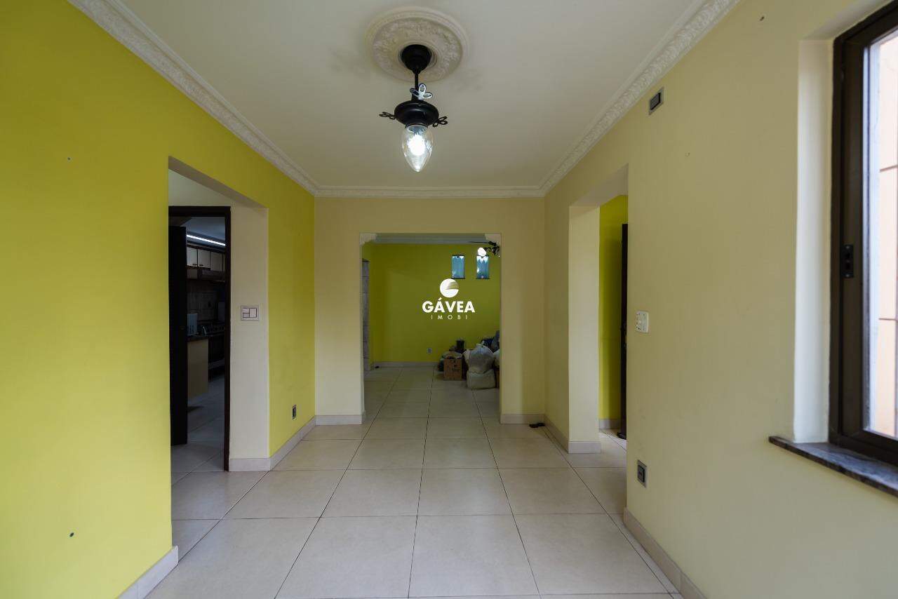 Casa à venda no Embaré: 