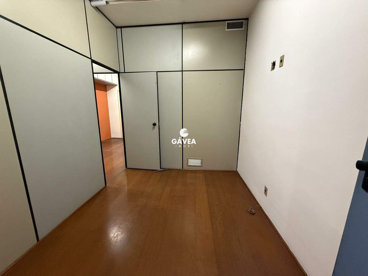 Conjunto Comercial/sala à venda no Aparecida: 