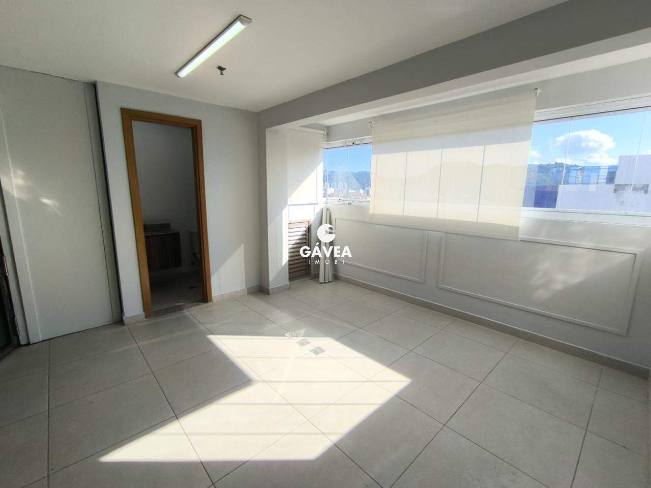 Conjunto Comercial/sala à venda no Marapé: 