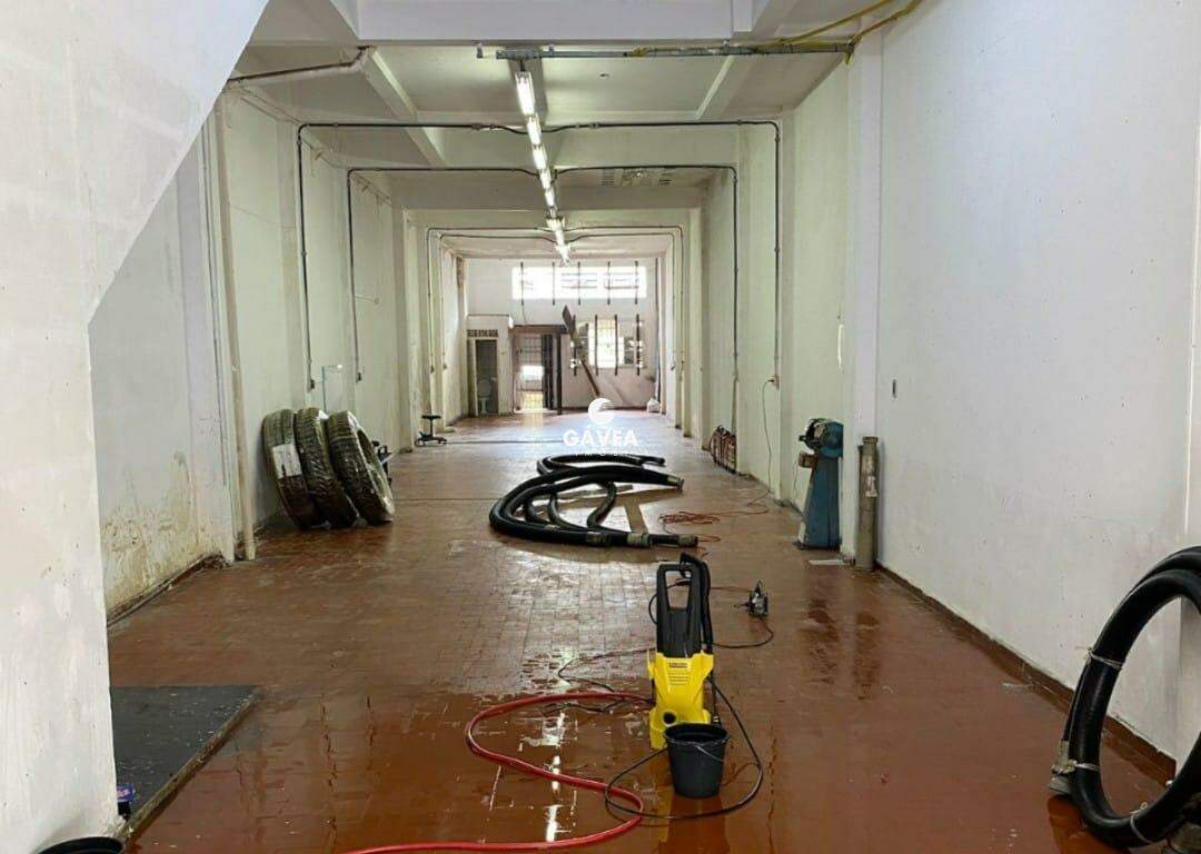 Galpão para aluguel no Centro: 