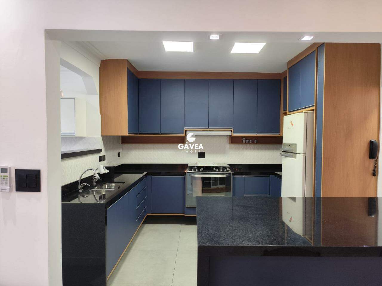 Apartamento para aluguel no Marapé: 