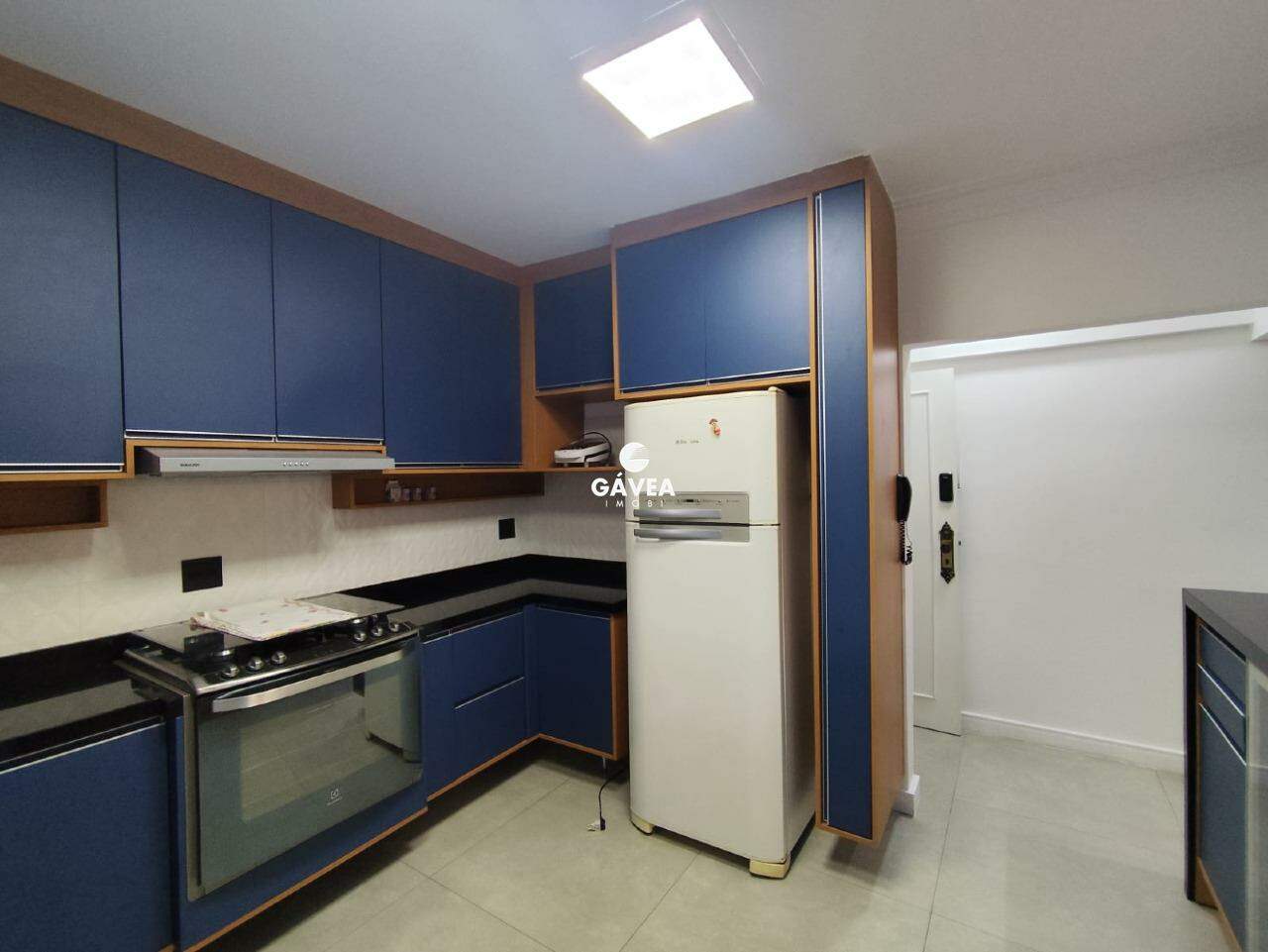 Apartamento para aluguel no Marapé: 