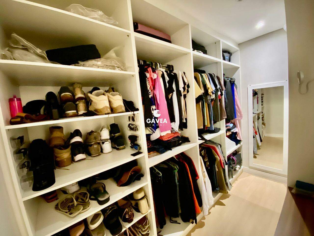 Apartamento à venda no Encruzilhada: 