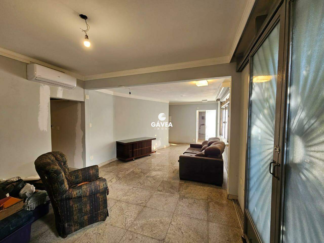 Sobrado à venda no Ponta da Praia: 