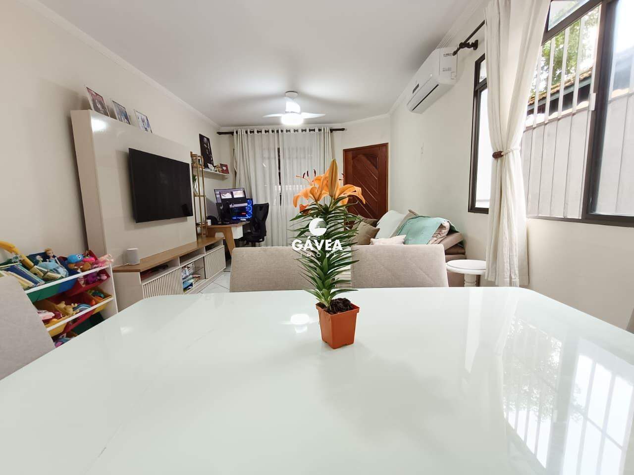 Sobrado à venda no Vila Voturua: 