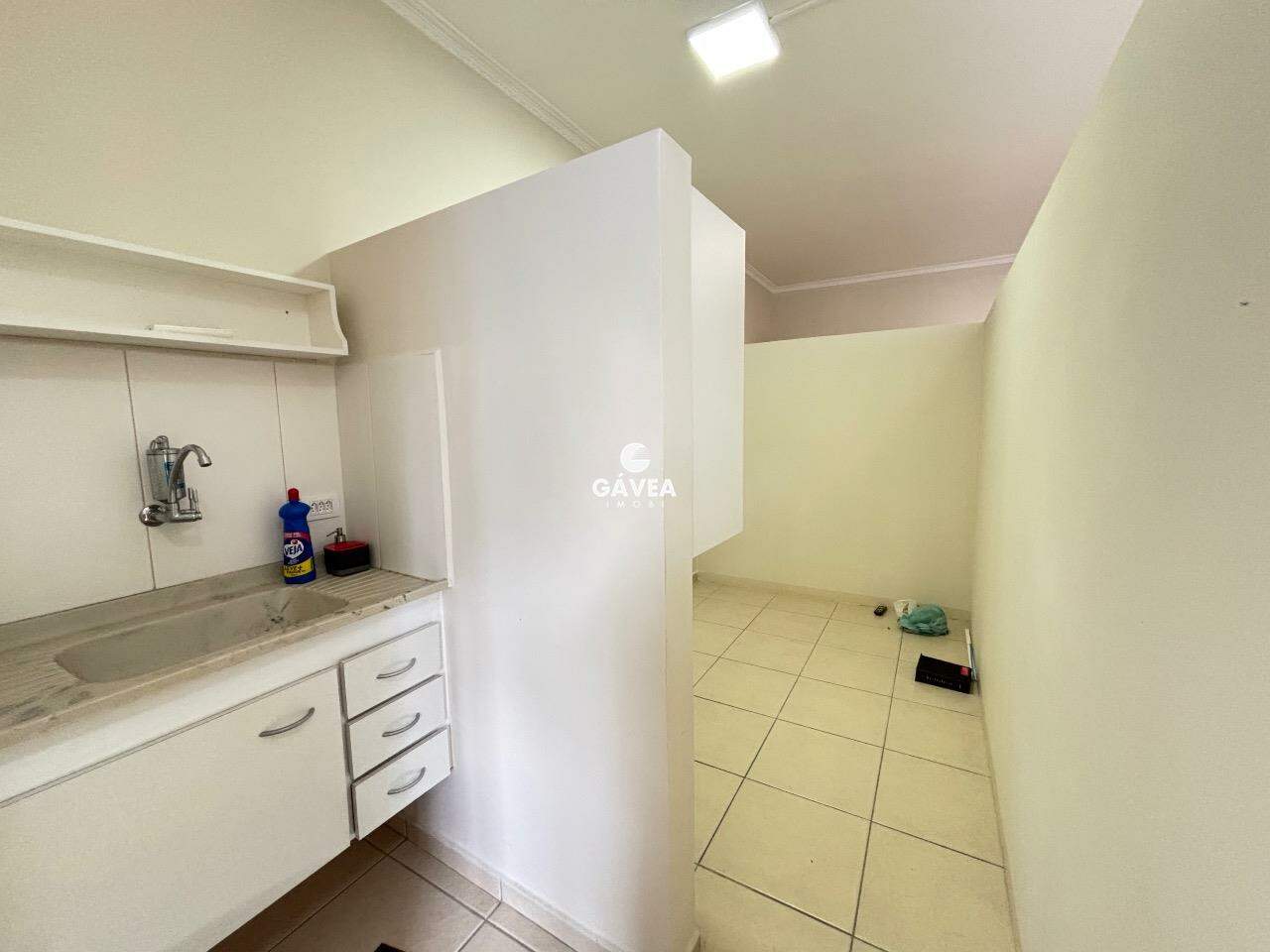 Conjunto Comercial/sala para aluguel no Vila Mathias: 