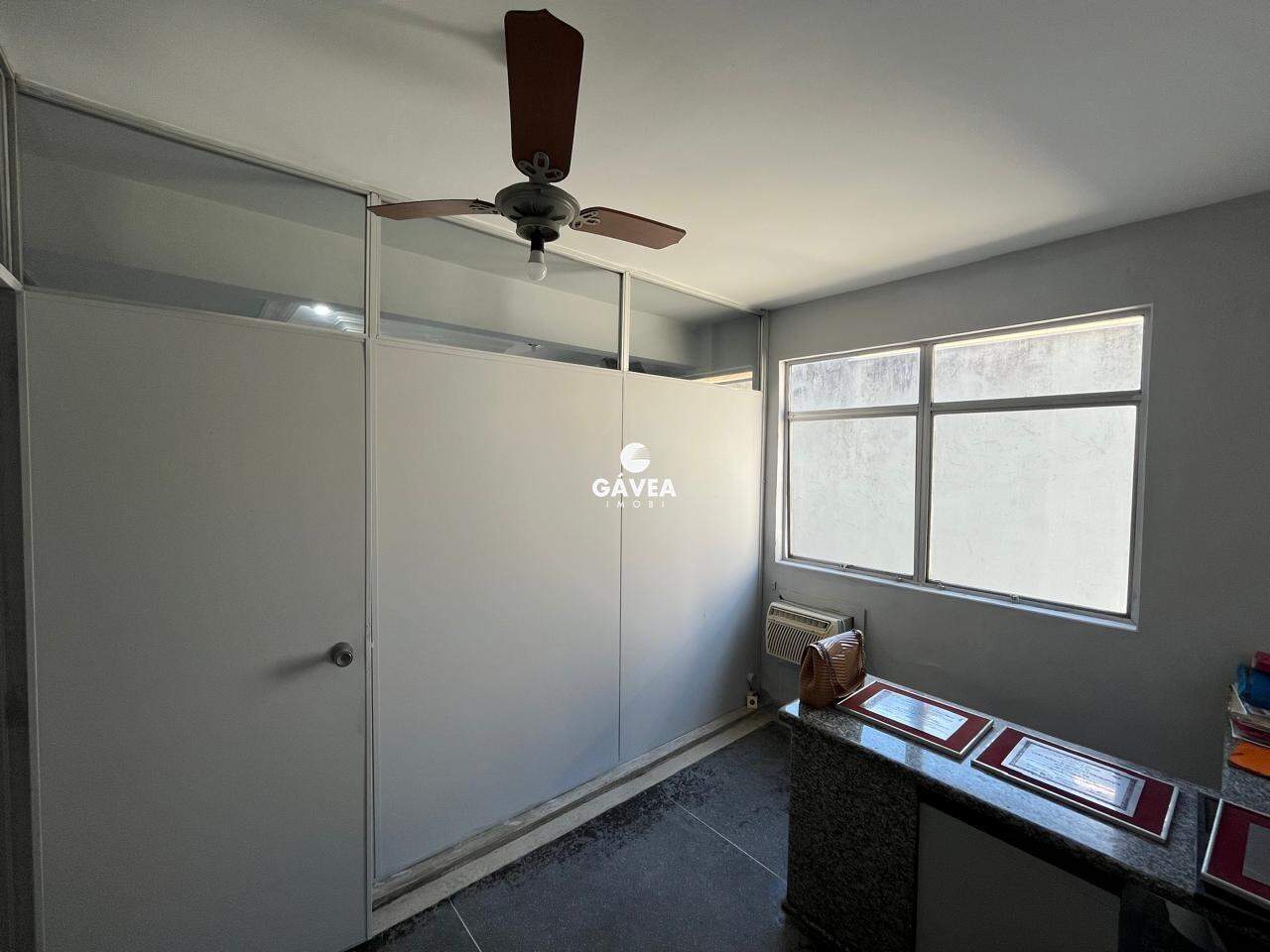 Conjunto Comercial/sala à venda no Centro: 