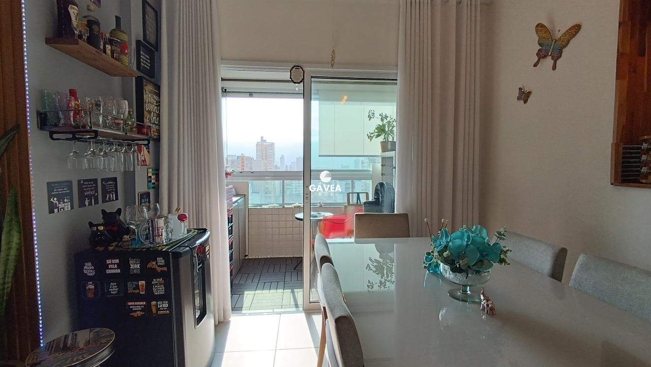 Apartamento à venda no Itararé: sala 2 ambientes com sacada gourmet