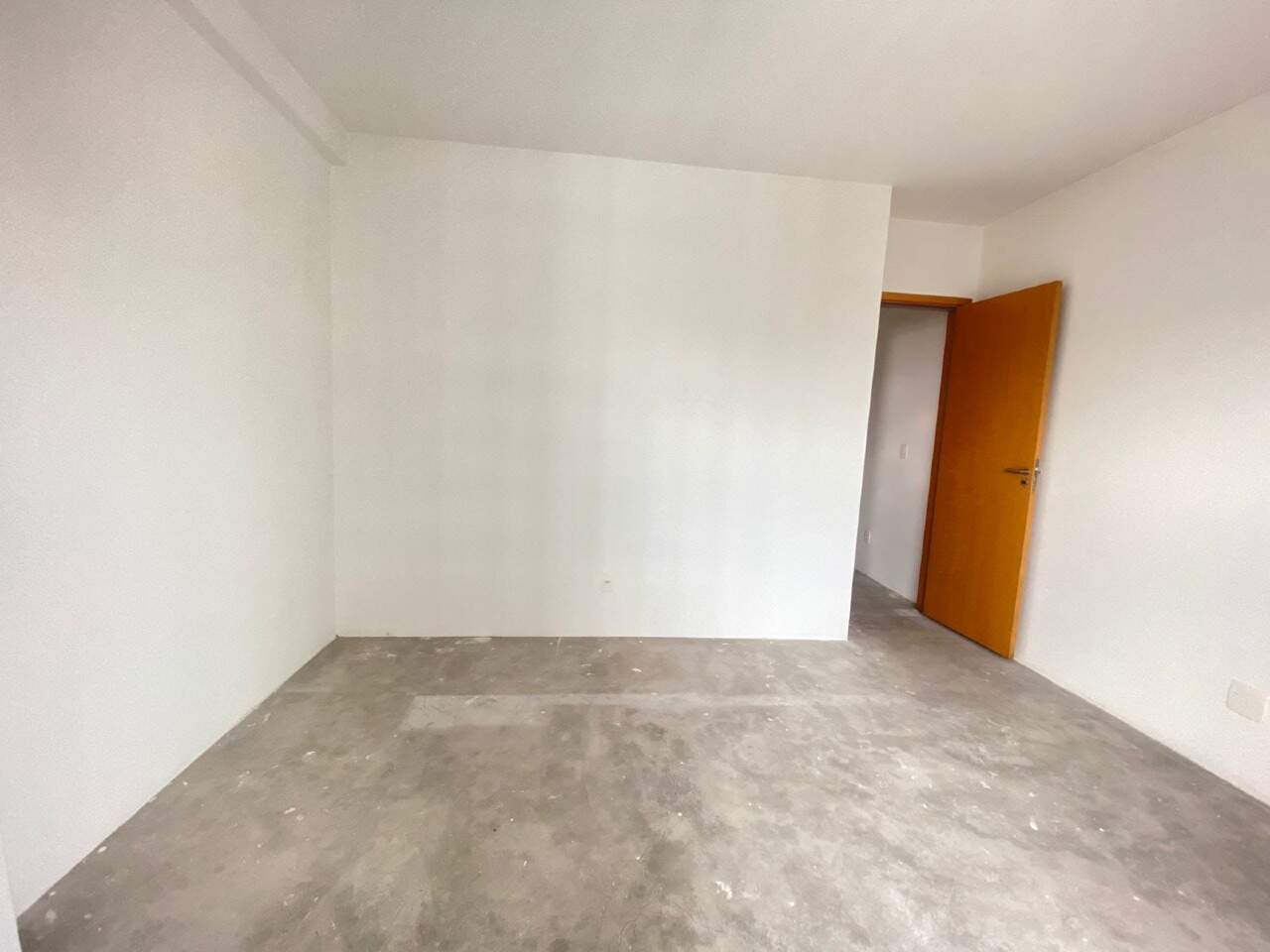 Apartamento à venda no Encruzilhada: 