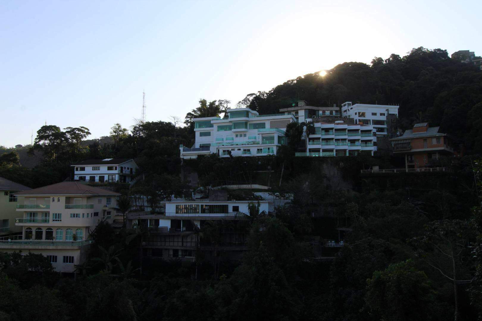 Casa à venda no Morro Santa Terezinha: 