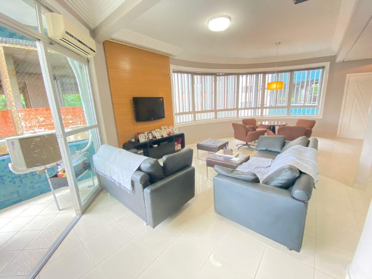 Apartamento à venda no Pompéia: sala para 3 ambientes