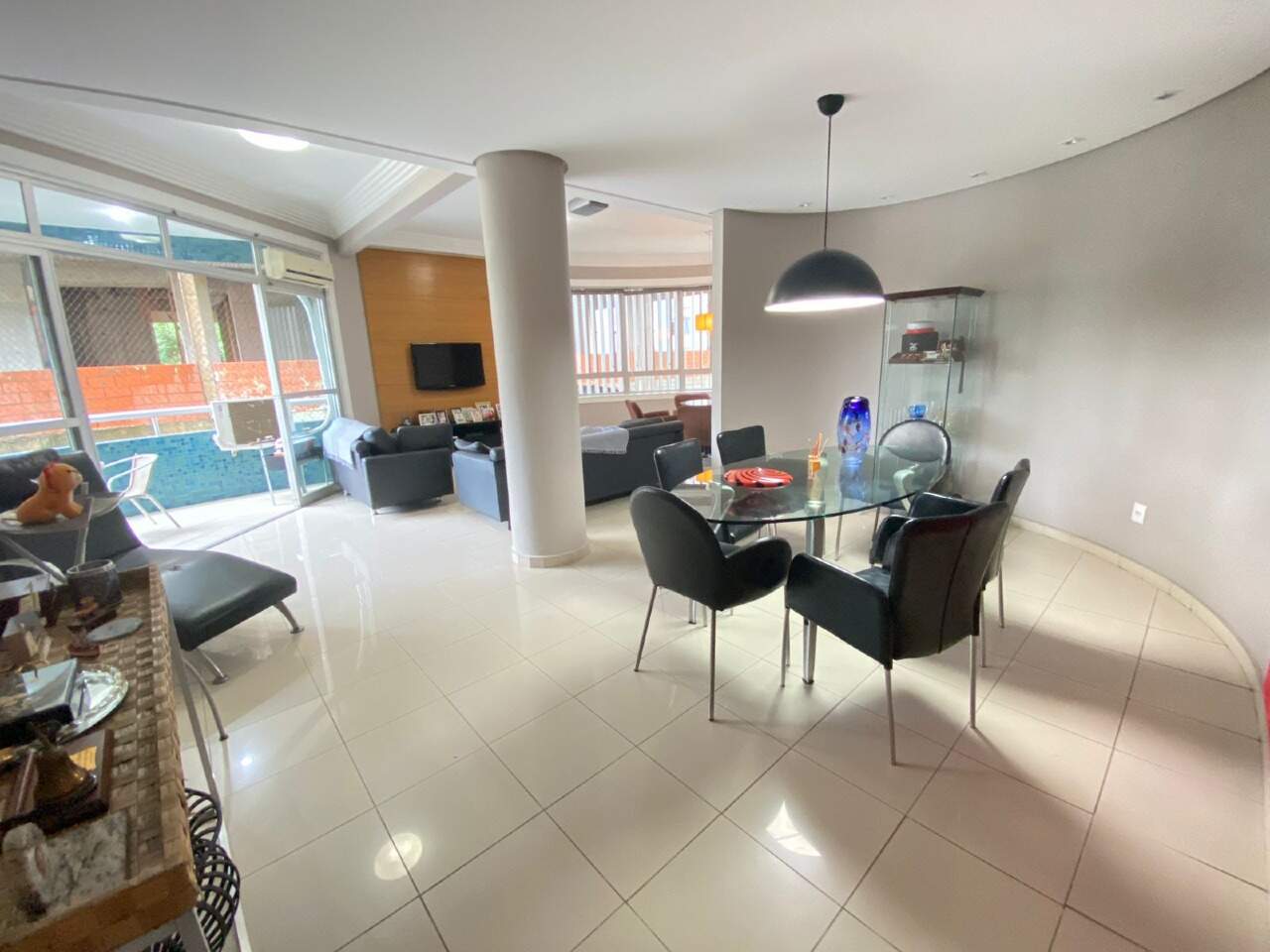 Apartamento à venda no Pompéia: sala para 3 ambientes