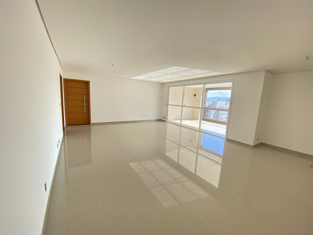 Apartamento à venda no Embaré: 