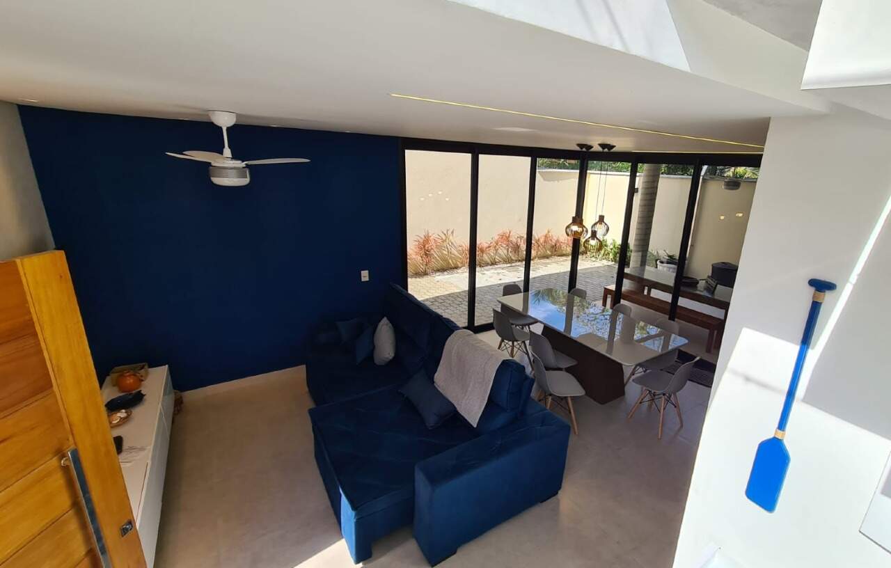 Casa à venda no Boiçucanga: 