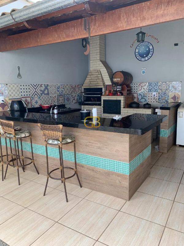 Casa à venda no Vitoria: 