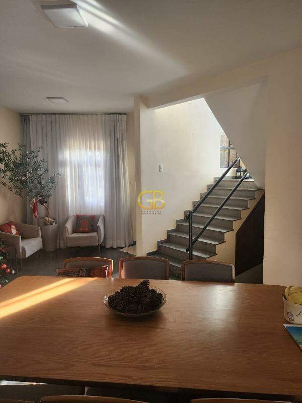 Casa à venda no BOM PASTOR: 