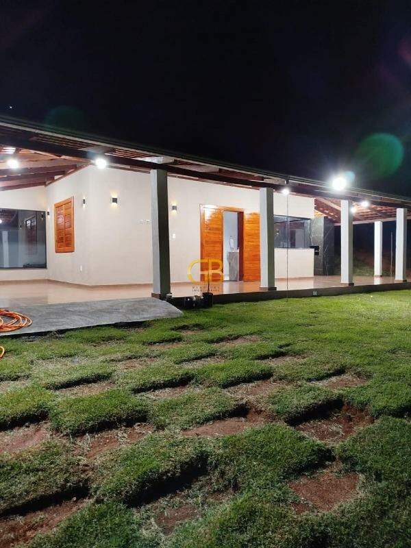 Chácara à venda no centro: FRENTE