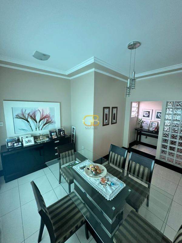 Prédio à venda no Centro: 