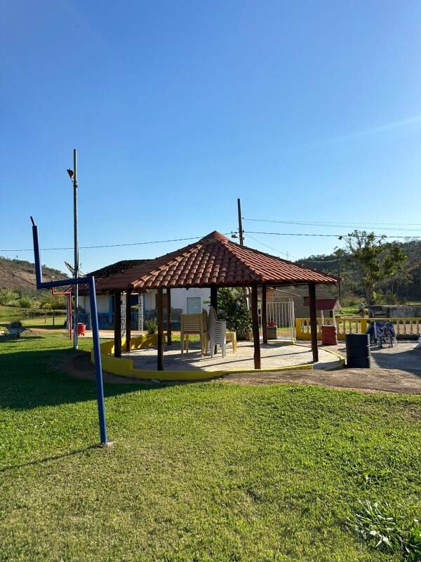 Sítio à venda no MG 447: 