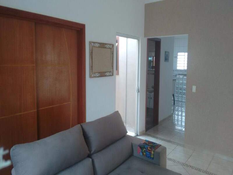 Casa à venda no PARQUE DO VARVITO: 