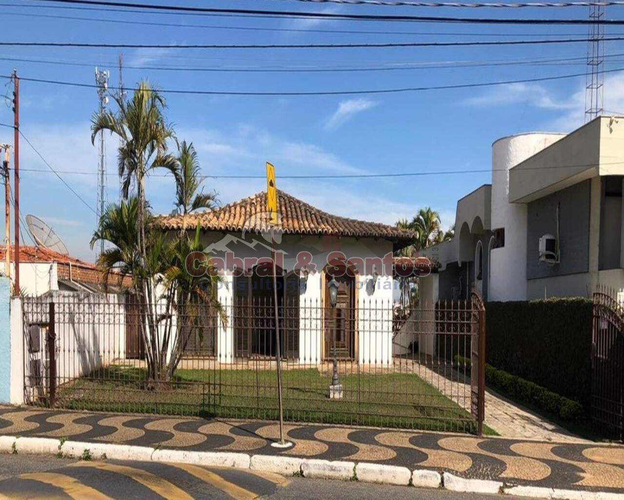 Casa à venda no CENTRO: Foto 01