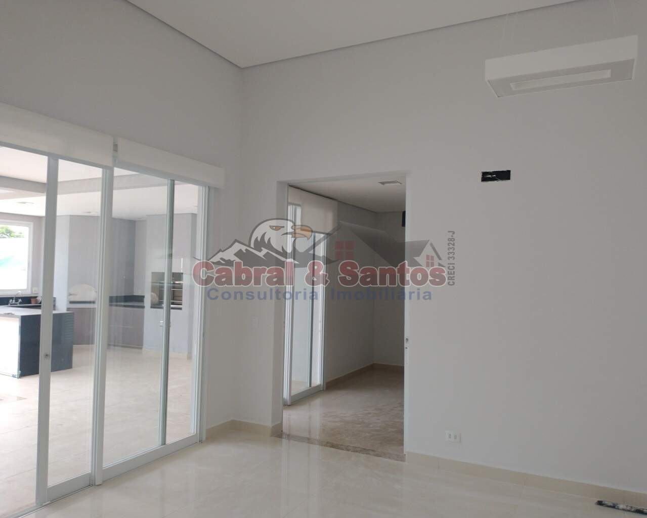 Casa à venda no PARQUE VILLAGE CASTELO: Foto 03