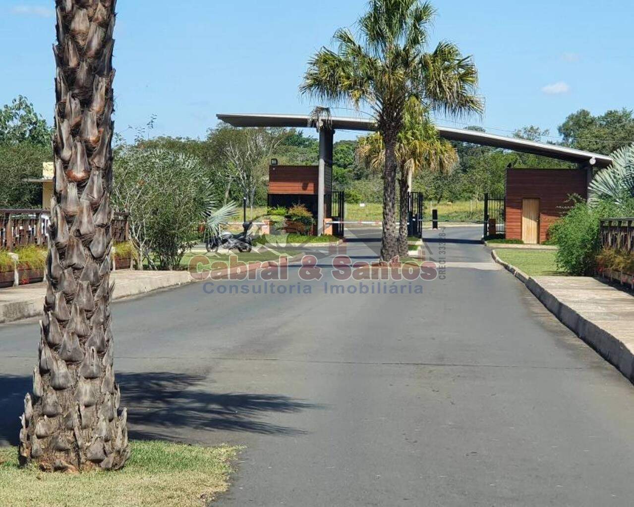TERRENO à venda no VILLAS DO GOLFE: Foto 03