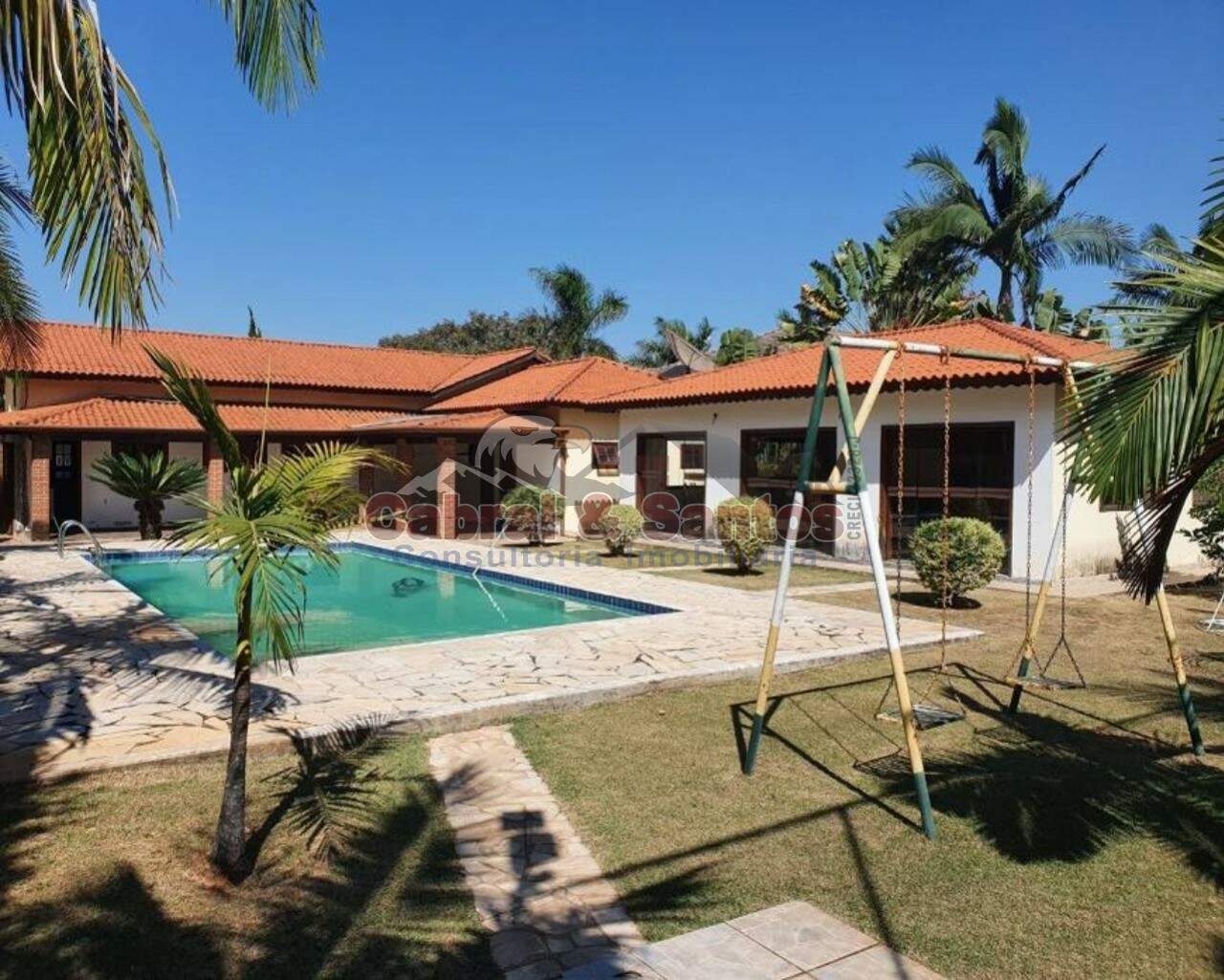 Casa à venda no PARQUE VILLAGE CASTELO: Foto 01