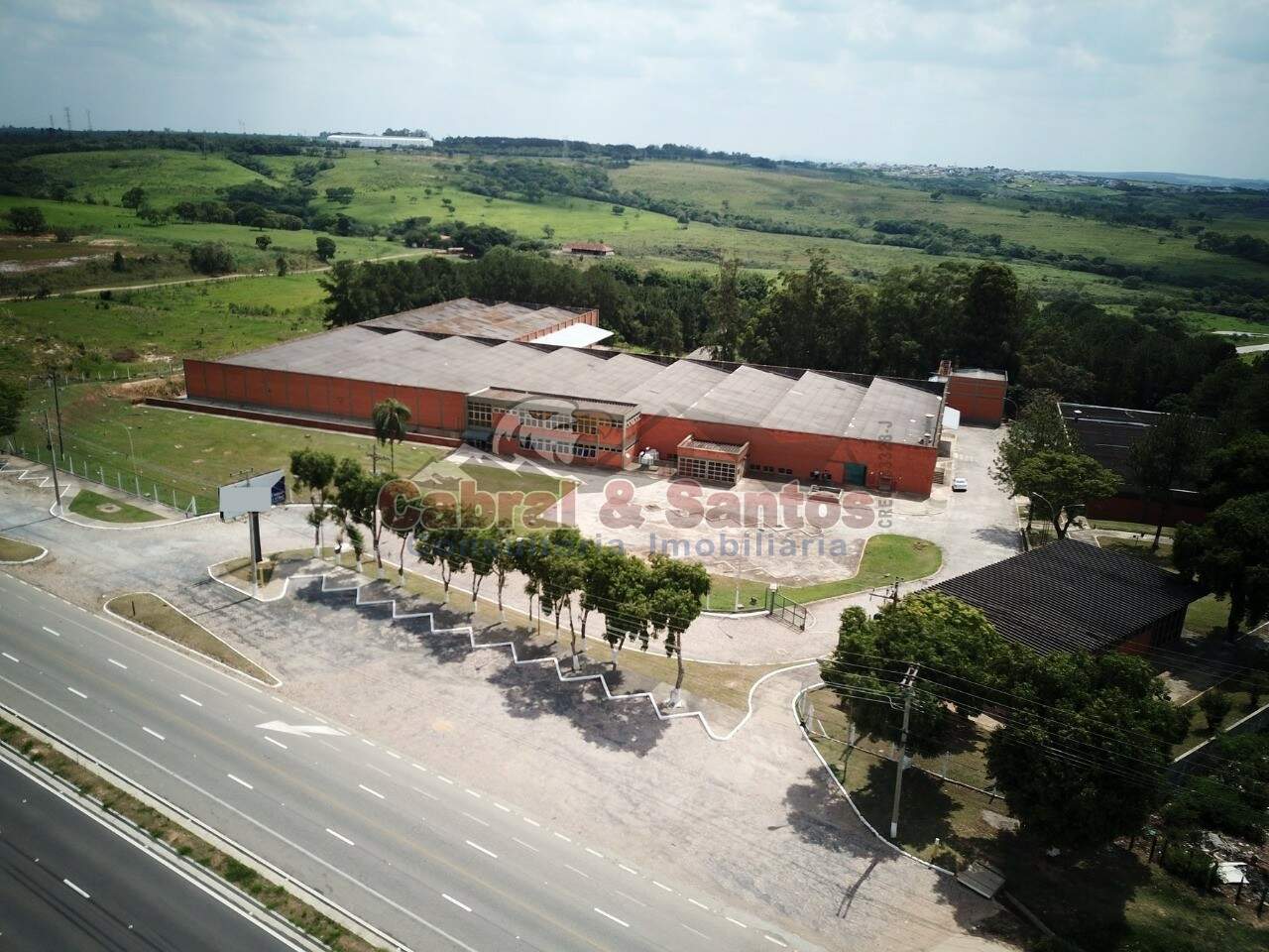 Galpão à venda no PARQUE INDUSTRIAL: Foto 01