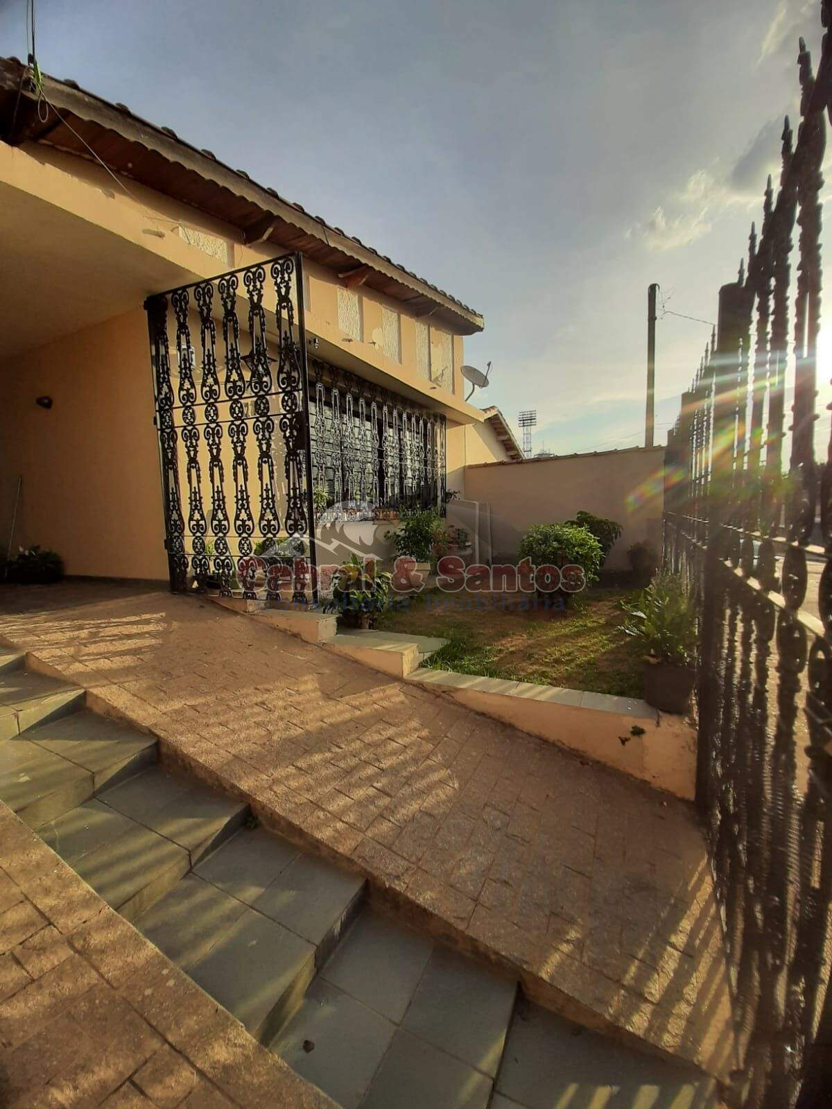 Casa à venda no VILA LEIS: Foto 02