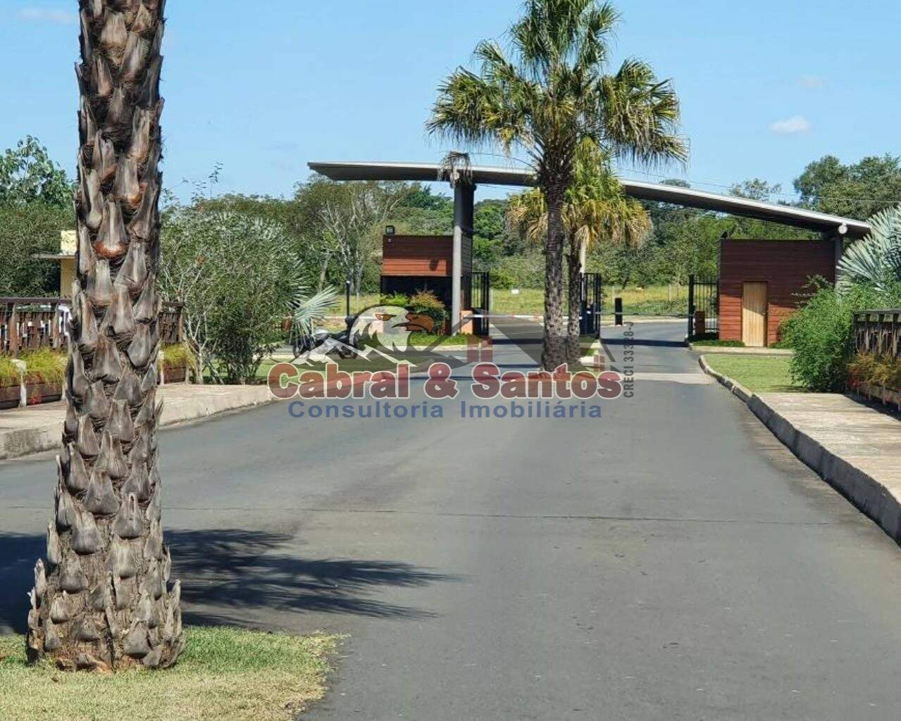 TERRENO à venda no VILLAS DO GOLFE: Foto 02