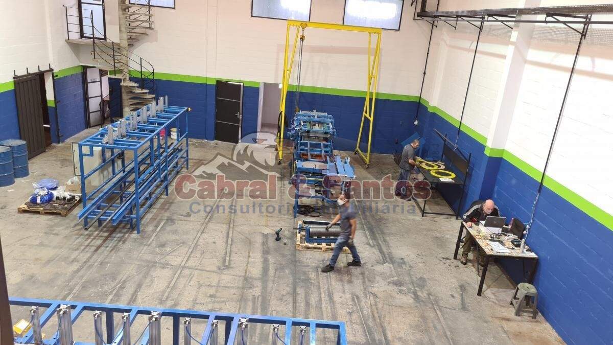 Galpão à venda no RESIDENCIAL PORTO SEGURO: Foto 02