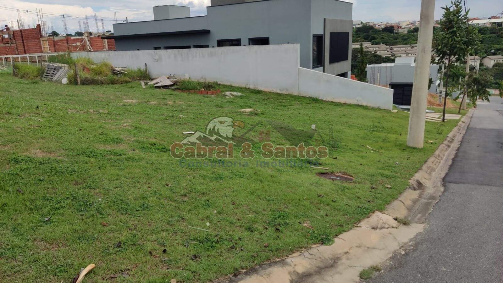 TERRENO à venda no CONDOMÍNIO GARDENVILLE: Foto 01