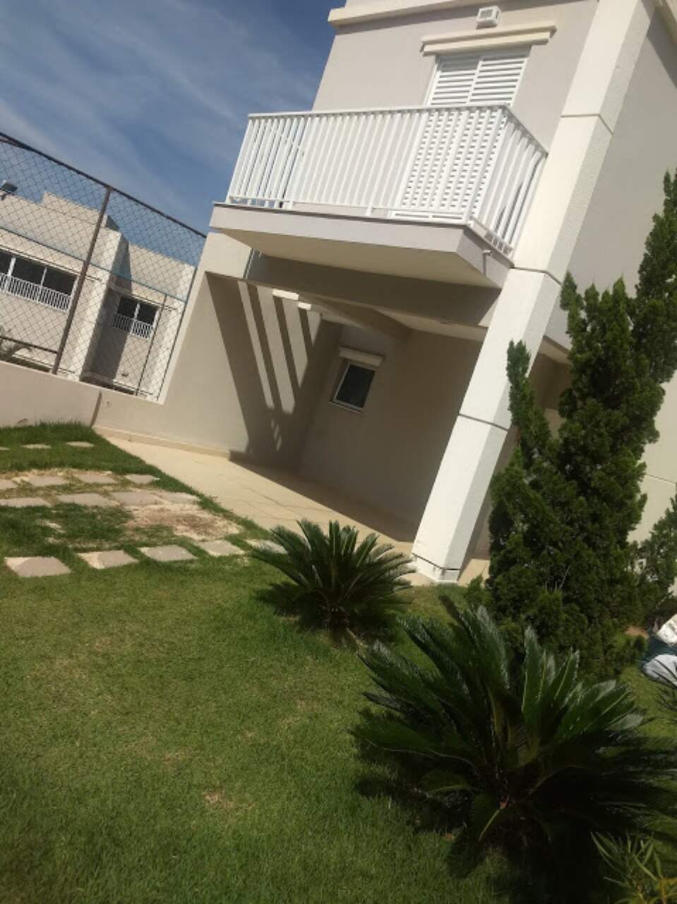 Casa para aluguel no CONDOMÍNIO SPLENDOR: Foto 01