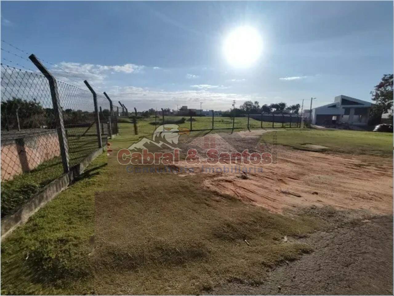 TERRENO à venda no FAZENDA PALMEIRAS IMPERIAIS: Foto 01