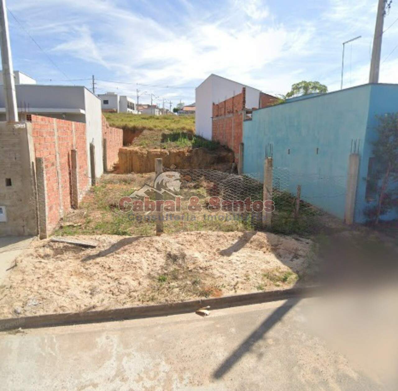 TERRENO à venda no RESIDENCIAL VILA MARTINS: Foto 01