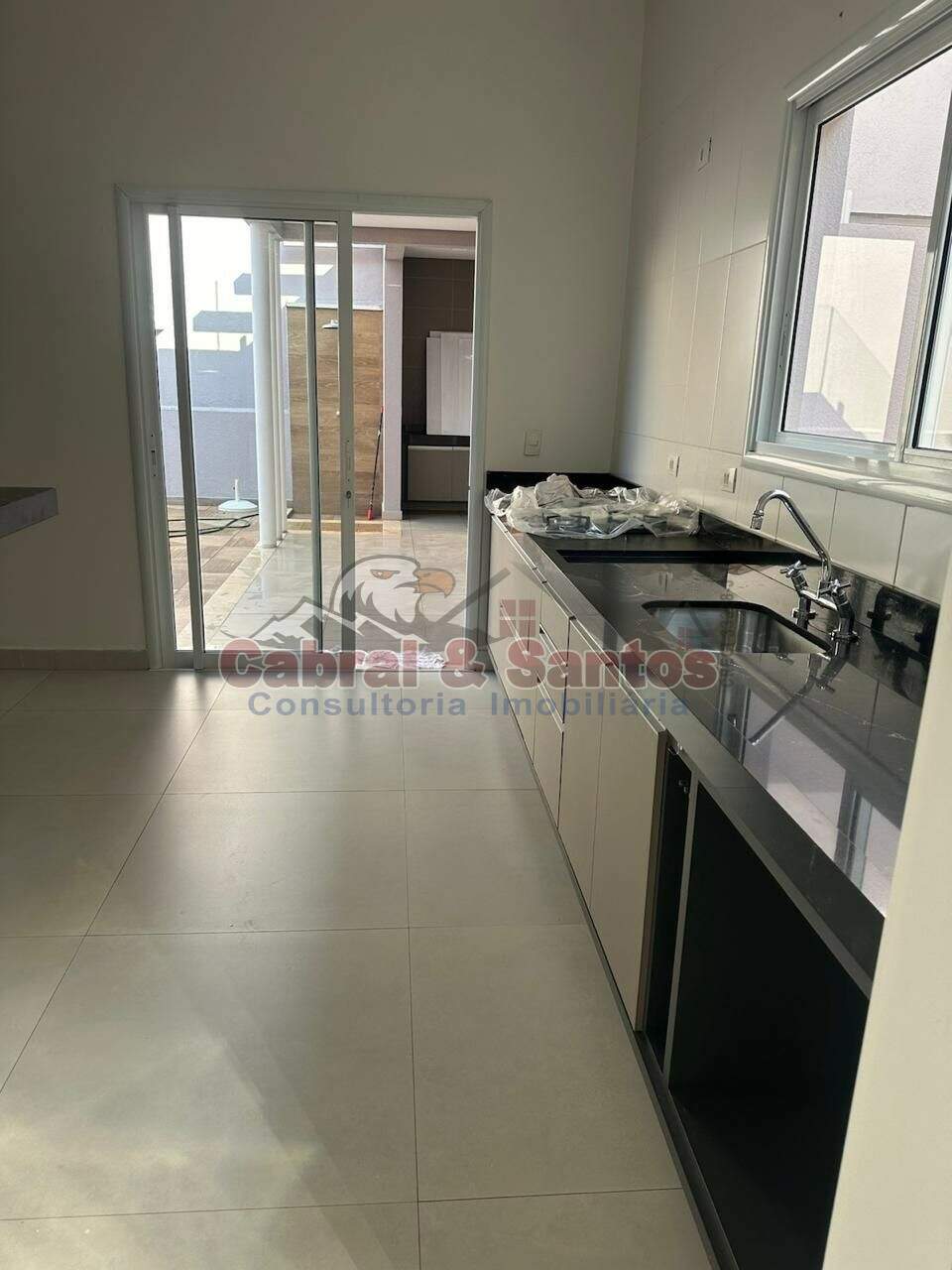 Casa à venda no JARDIM RESIDENCIAL MARIA DULCE: Foto 04