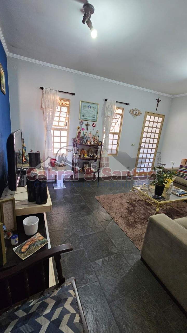 Casa à venda no JARDIM AGARUSSI: Foto 03