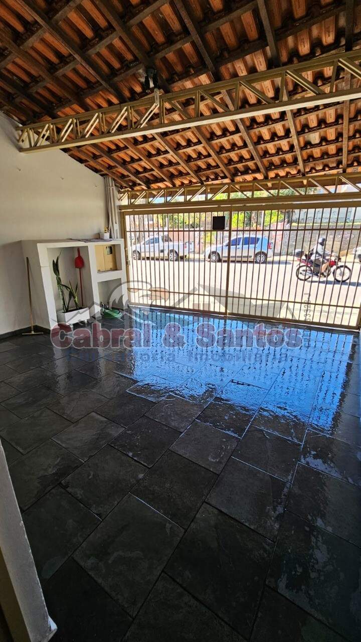 Casa à venda no JARDIM AGARUSSI: Foto 02