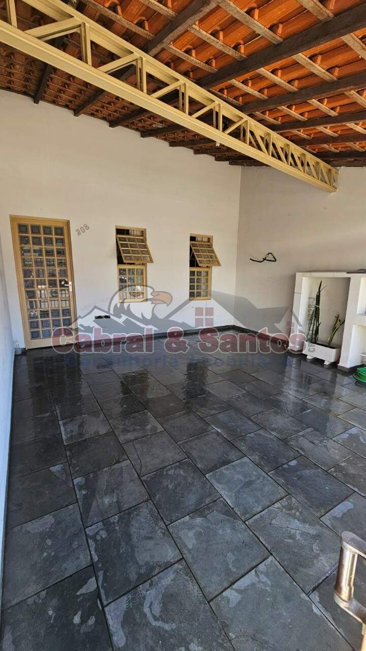 Casa à venda no JARDIM AGARUSSI: Foto 01